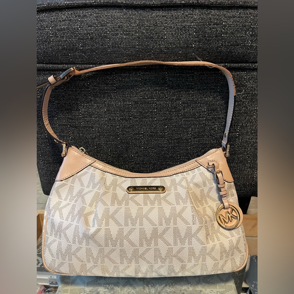 Michael Kors Crème and Tan Shoulder Bag